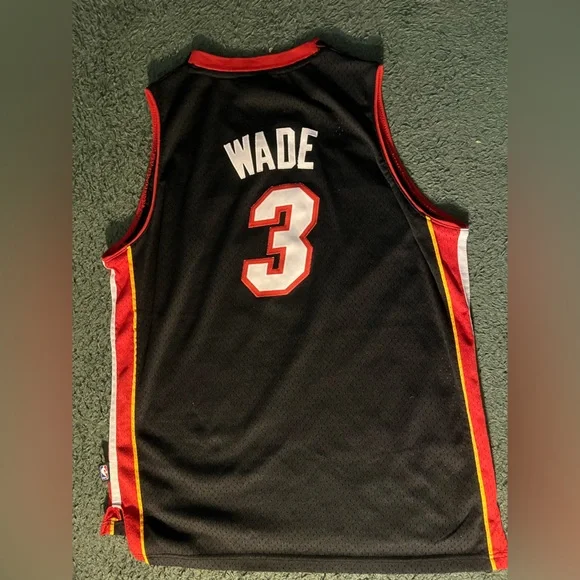 Dwayne Wade Miami Heat #3 Black Away Boy’s XL/ Men’s Small - Picture 2 of 6